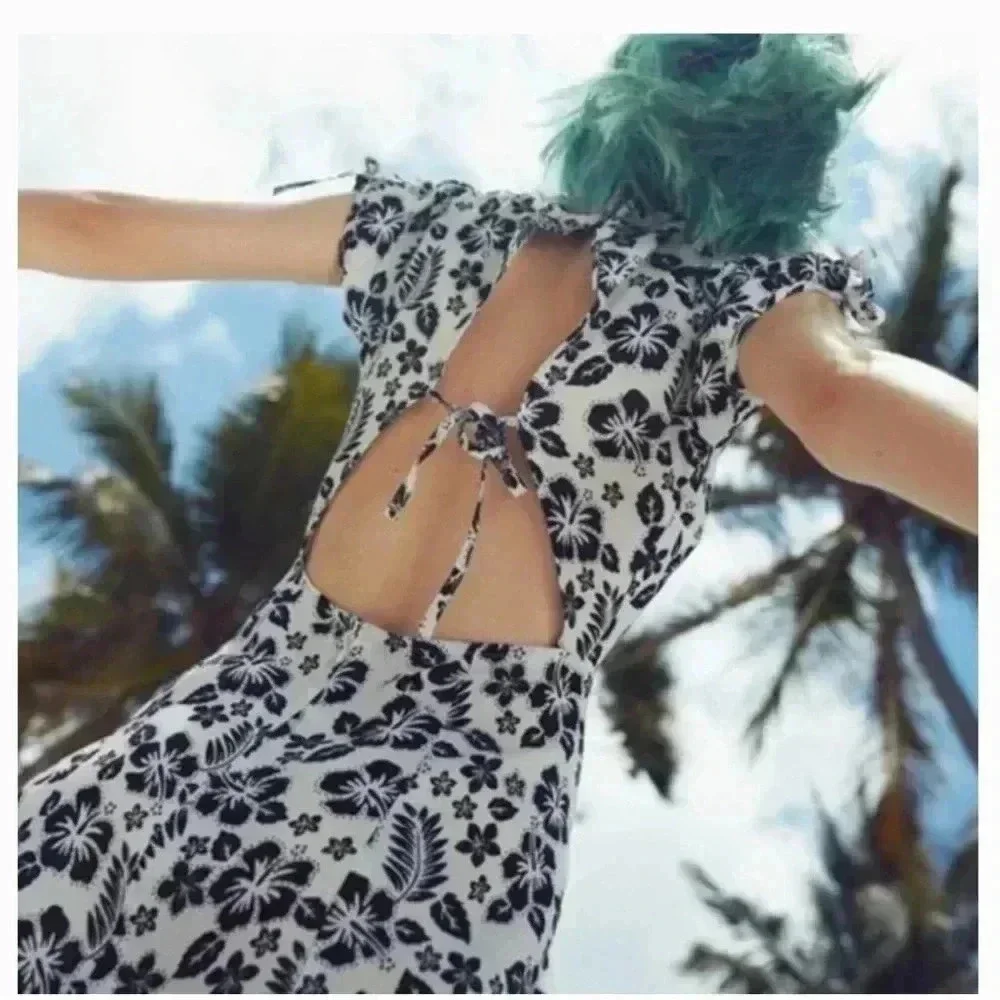 Urban‎ Outfitters Floral Tie Back Mini dress